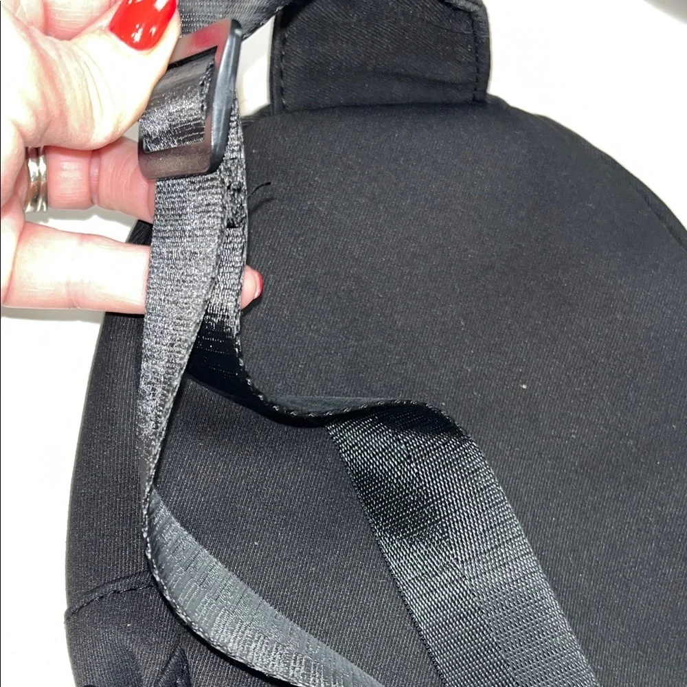 Qiwangfei Black & White Crossbody Sling Bag / Mini backpack